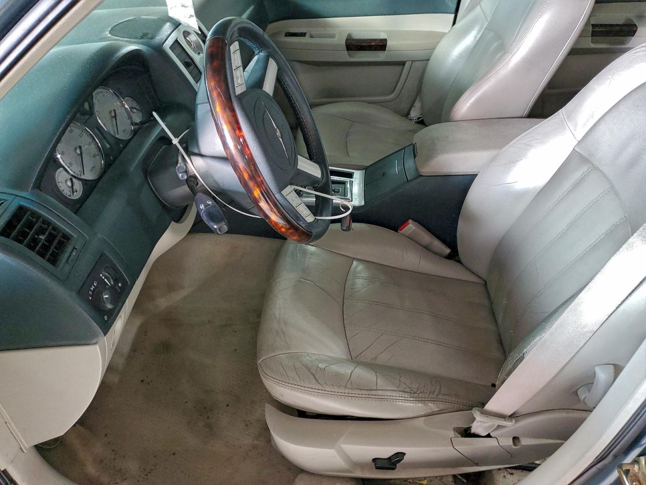 2005 CHRYSLER 300C photo 7