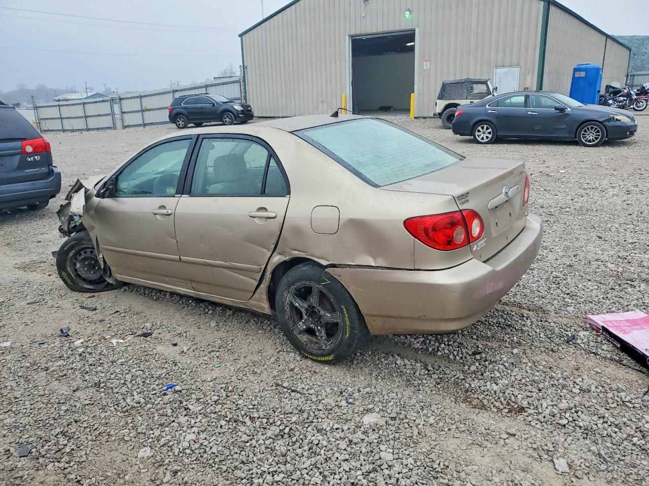 2005 TOYOTA COROLLA CE photo 2