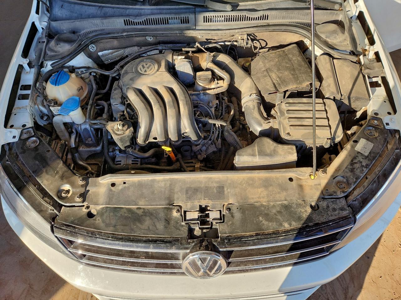 2015 VOLKSWAGEN JETTA BASE photo 11