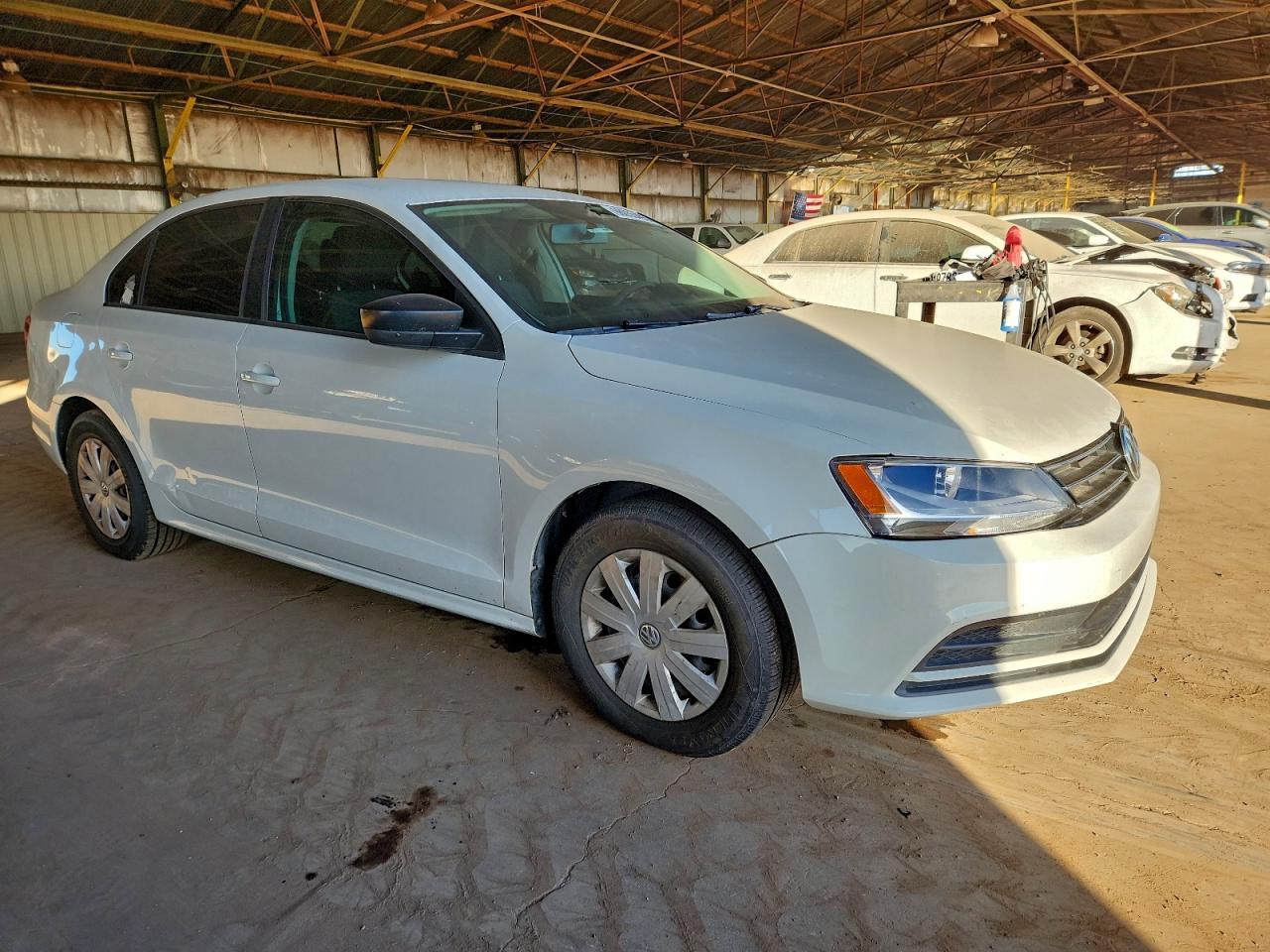 2015 VOLKSWAGEN JETTA BASE photo 4