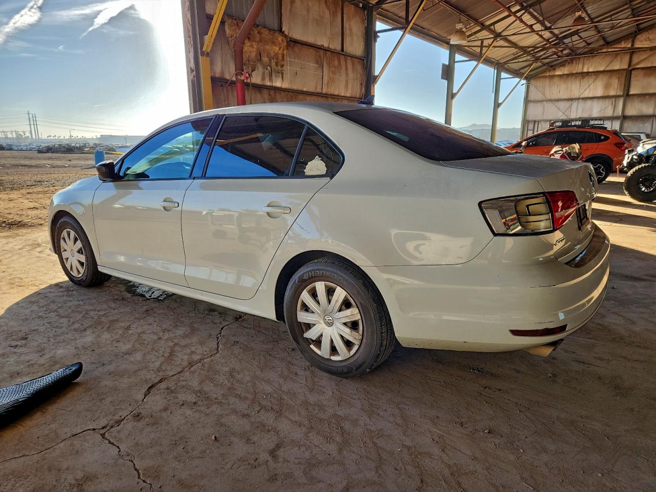 2015 VOLKSWAGEN JETTA BASE photo 2