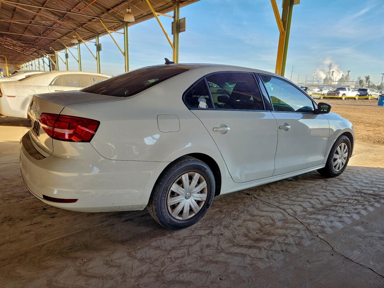 2015 VOLKSWAGEN JETTA BASE photo 3
