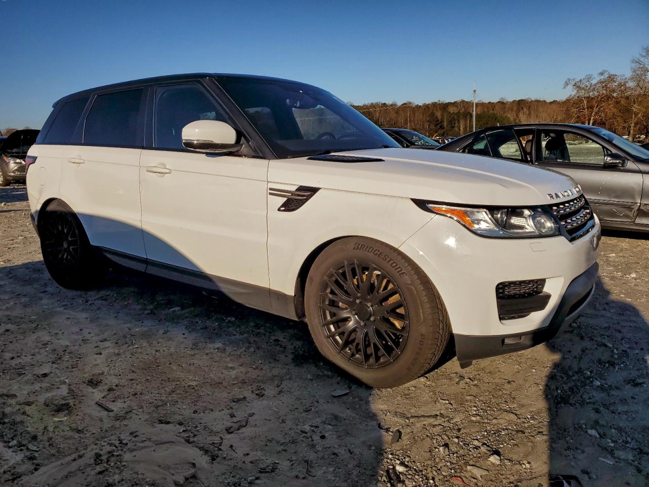 2017 LAND ROVER RANGE ROVER SPORT SE photo 7