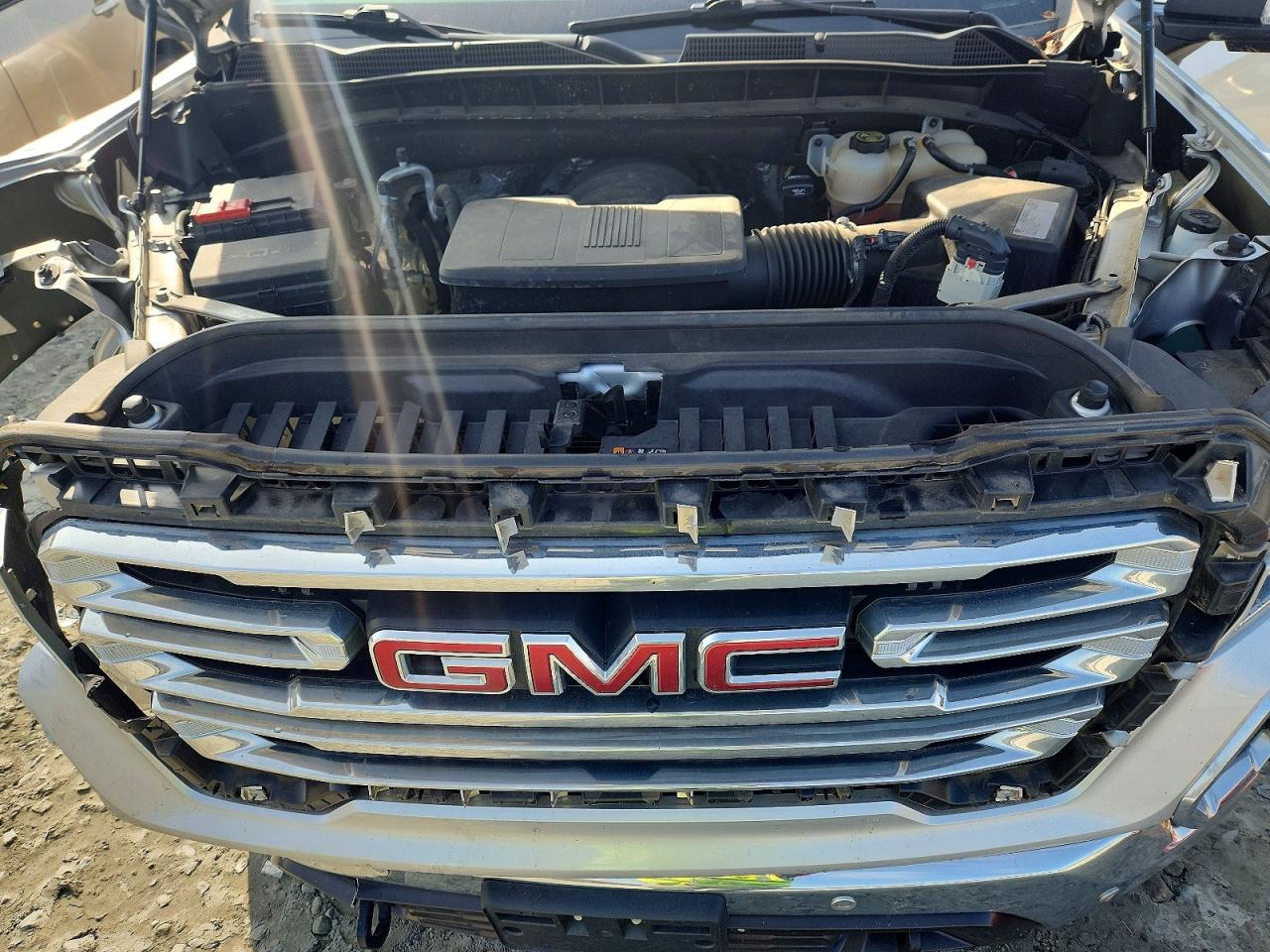 2020 GMC SIERRA K1500 SLT photo 11