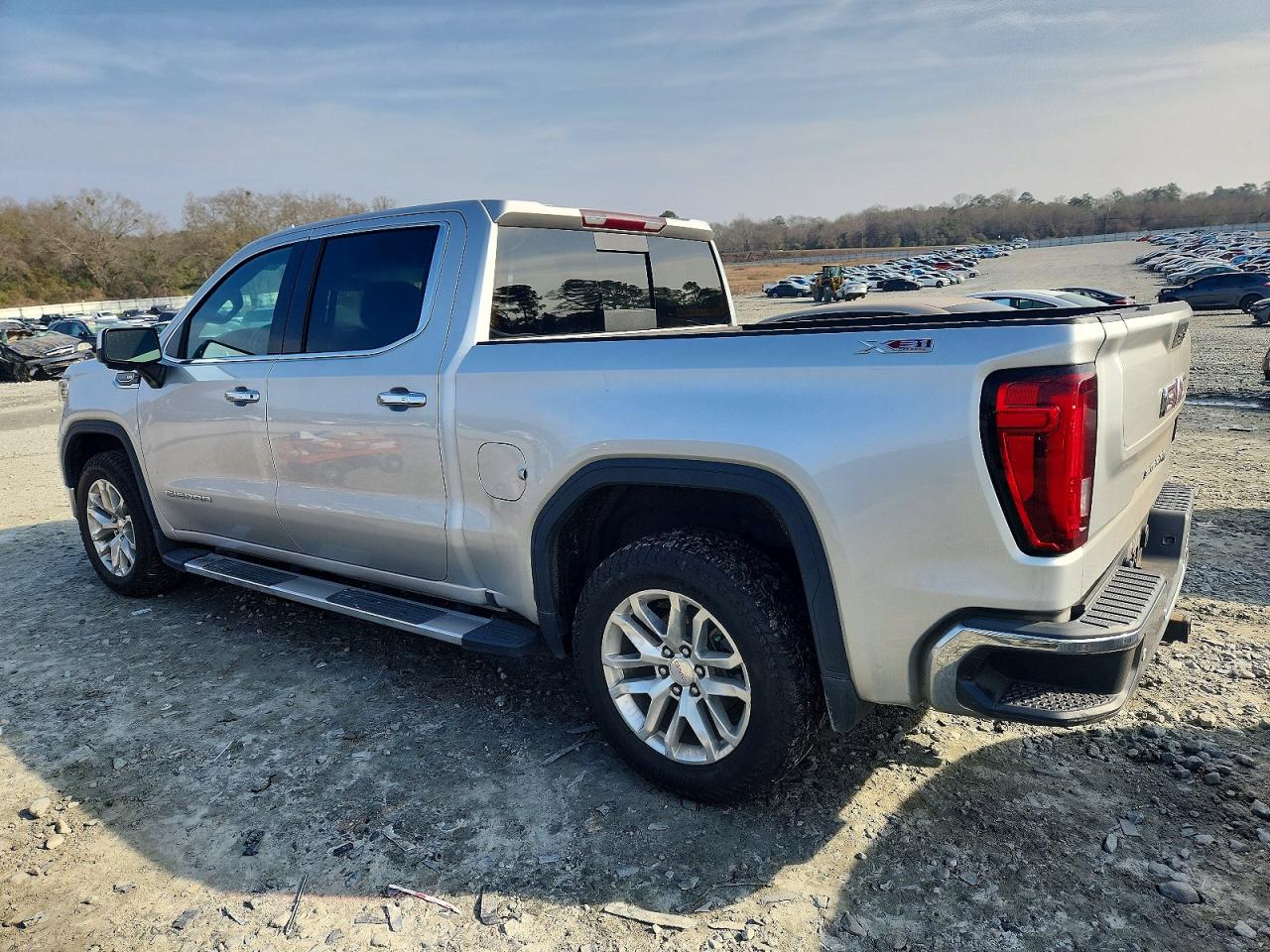 2020 GMC SIERRA K1500 SLT photo 2