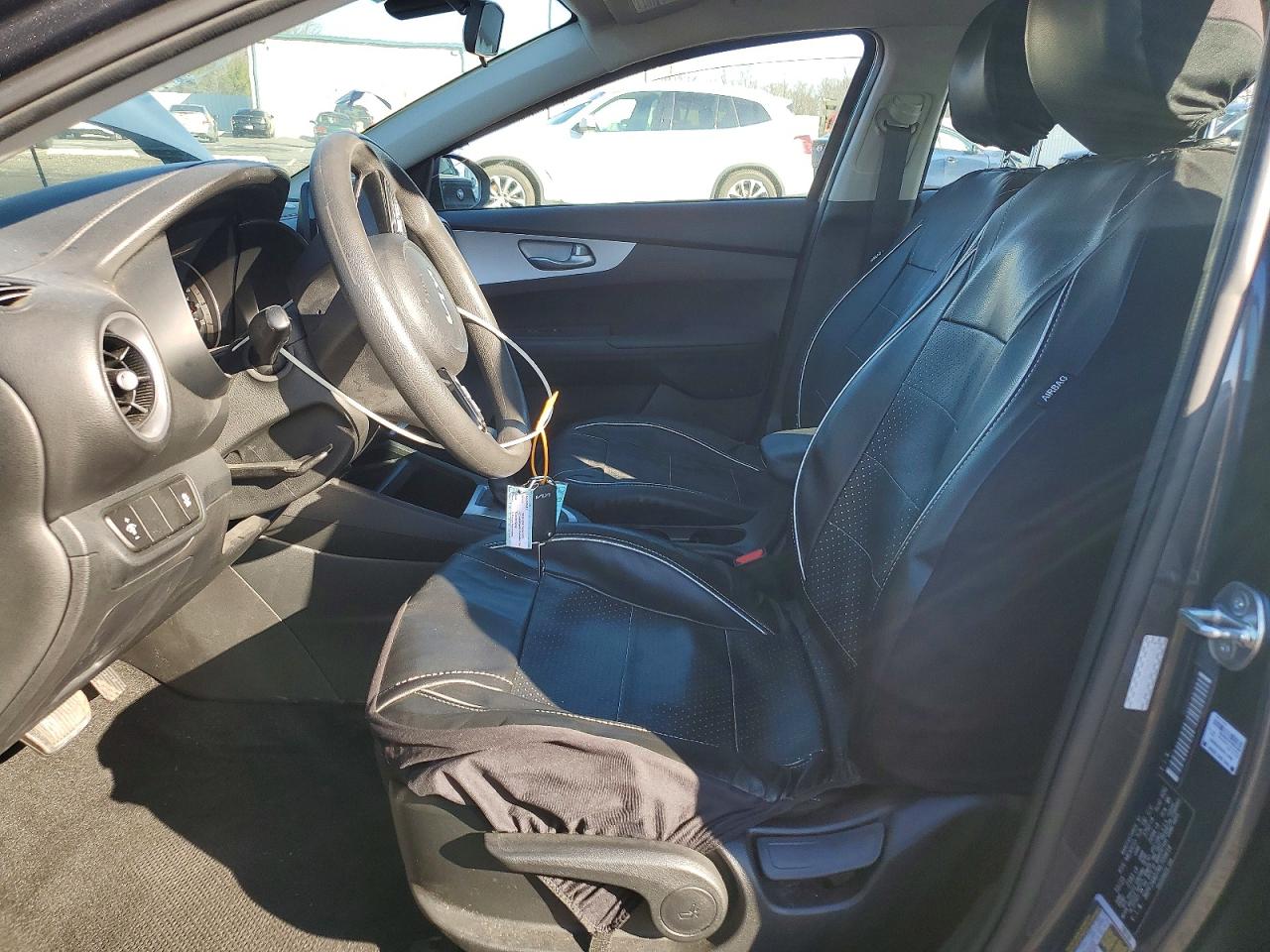 2024 KIA FORTE LX photo 19