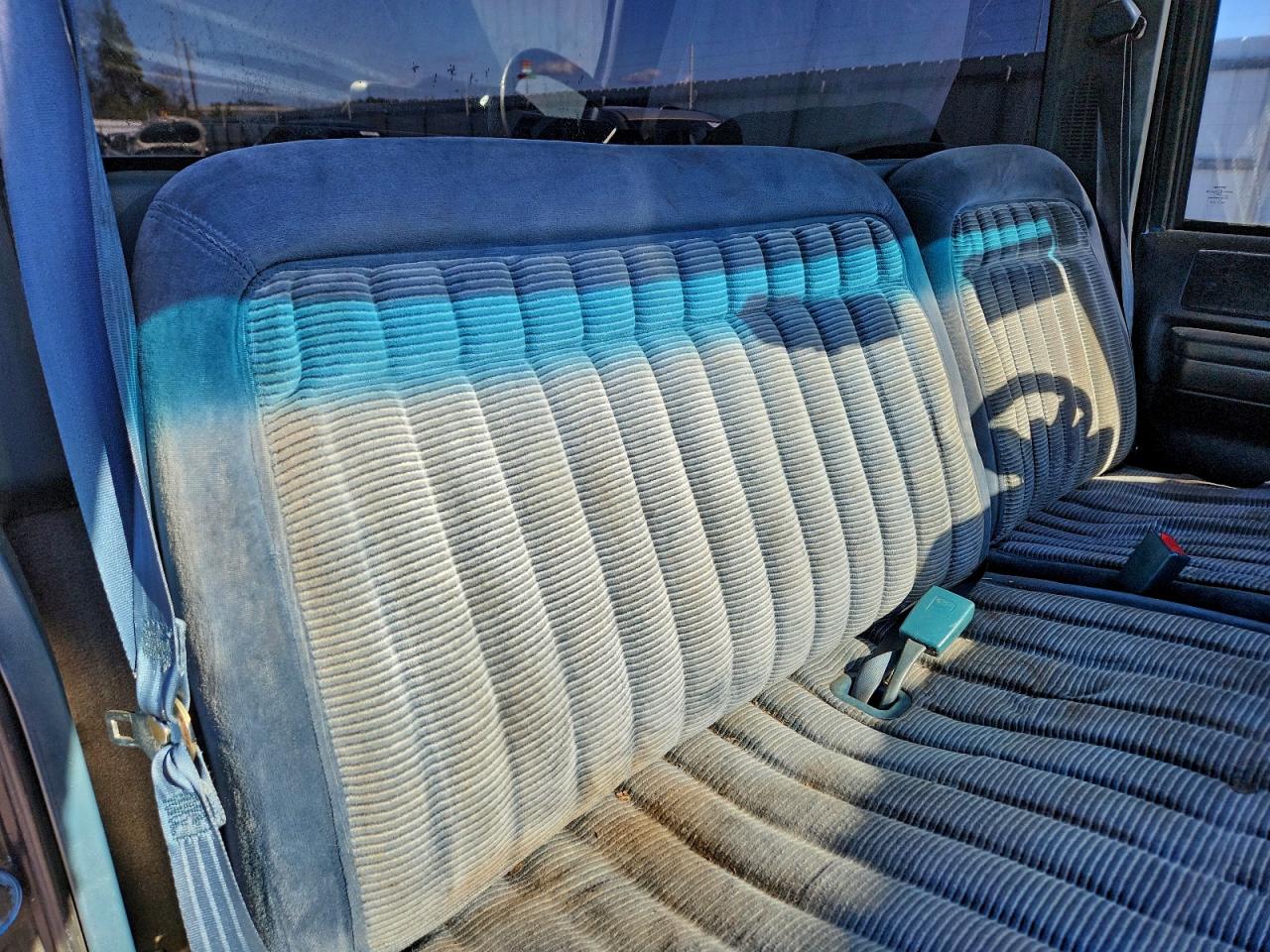 1991 CHEVROLET GMT-400 K1500 photo 10