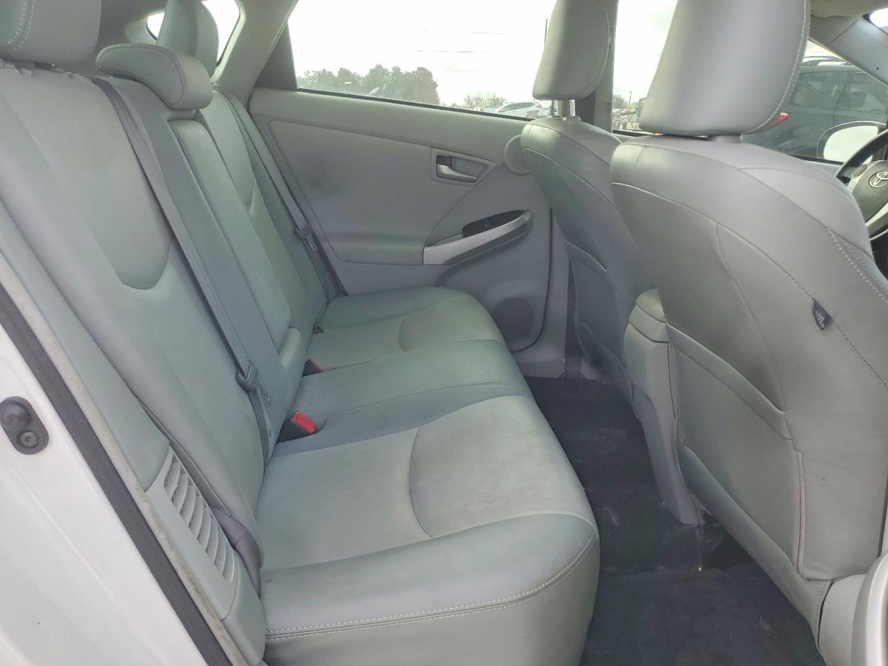 2013 TOYOTA PRIUS photo 10