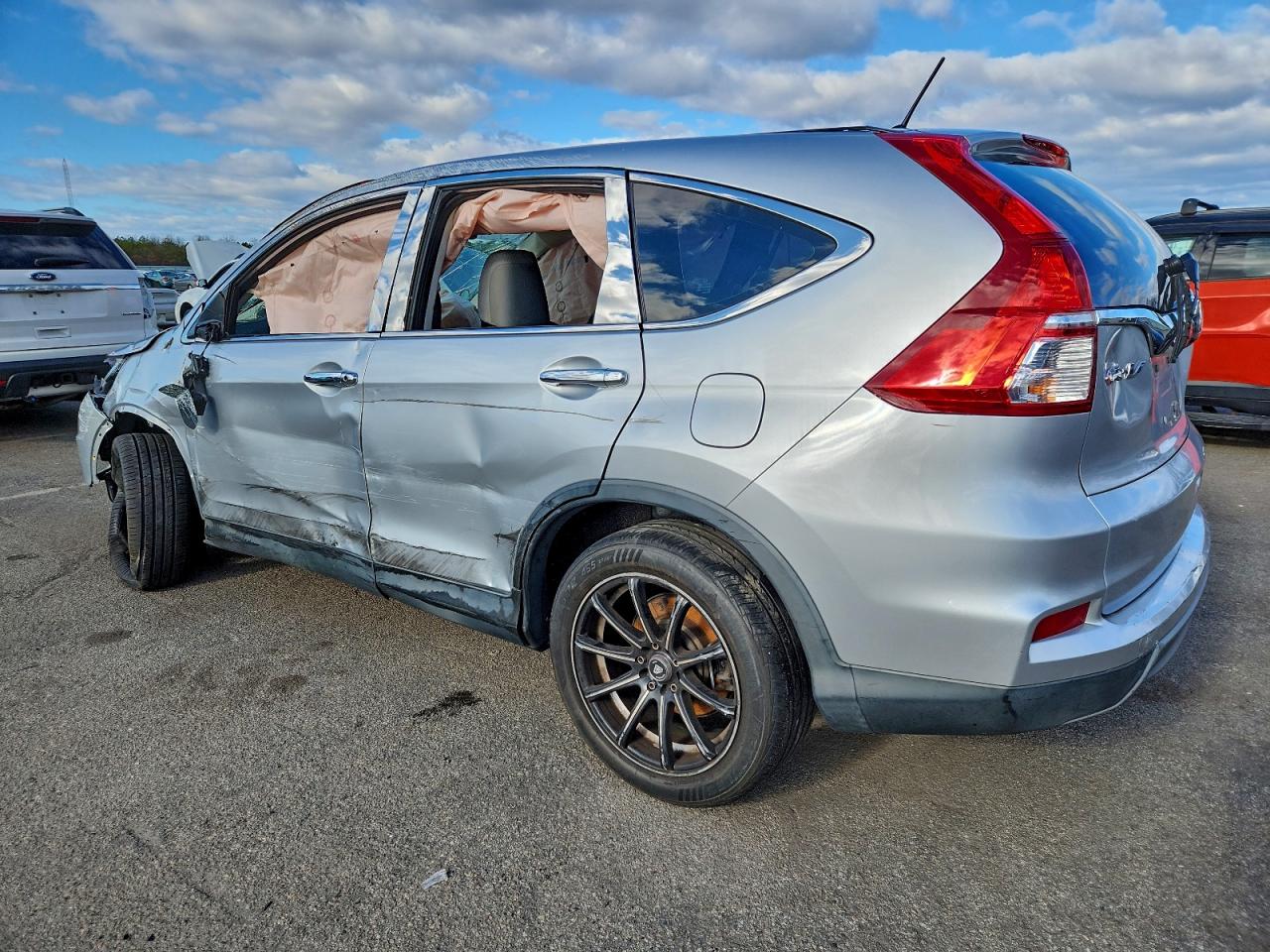 2016 HONDA CR-V LX photo 2