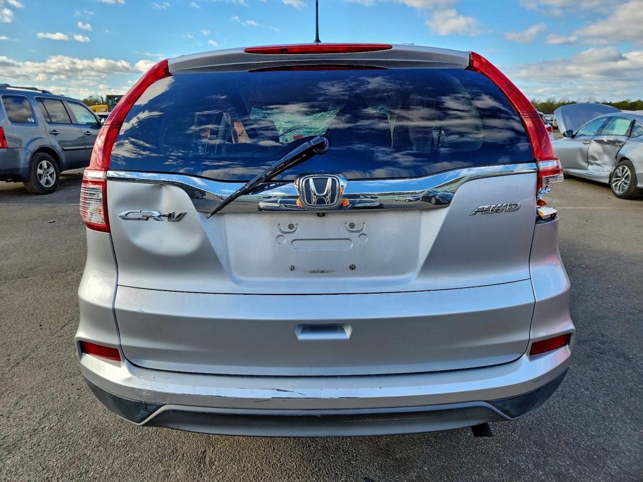 2016 HONDA CR-V LX photo 6