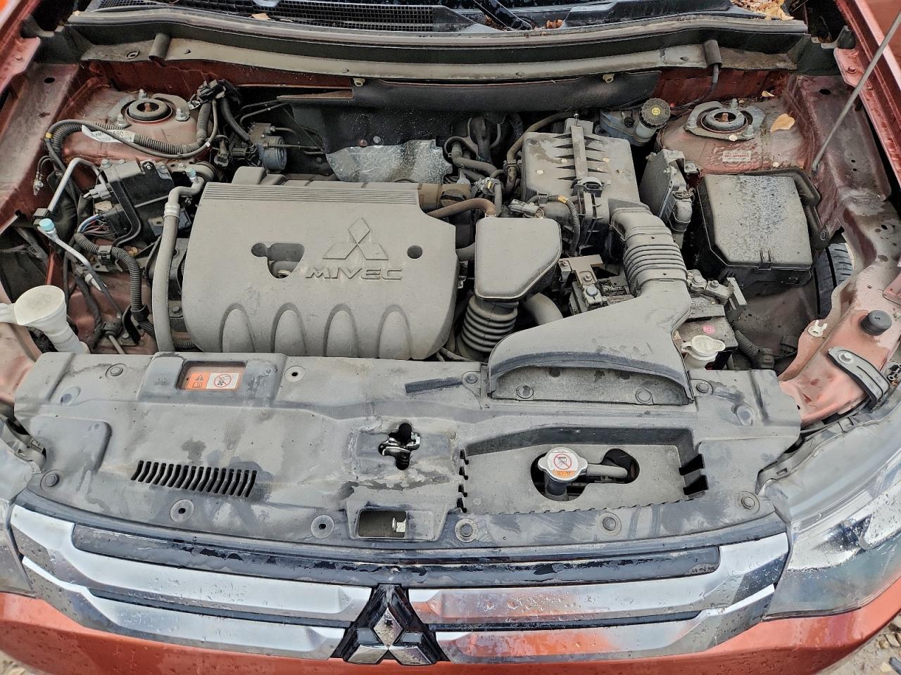 2015 MITSUBISHI OUTLANDER SE photo 11