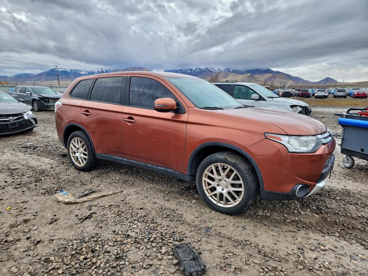 2015 MITSUBISHI OUTLANDER SE photo 4