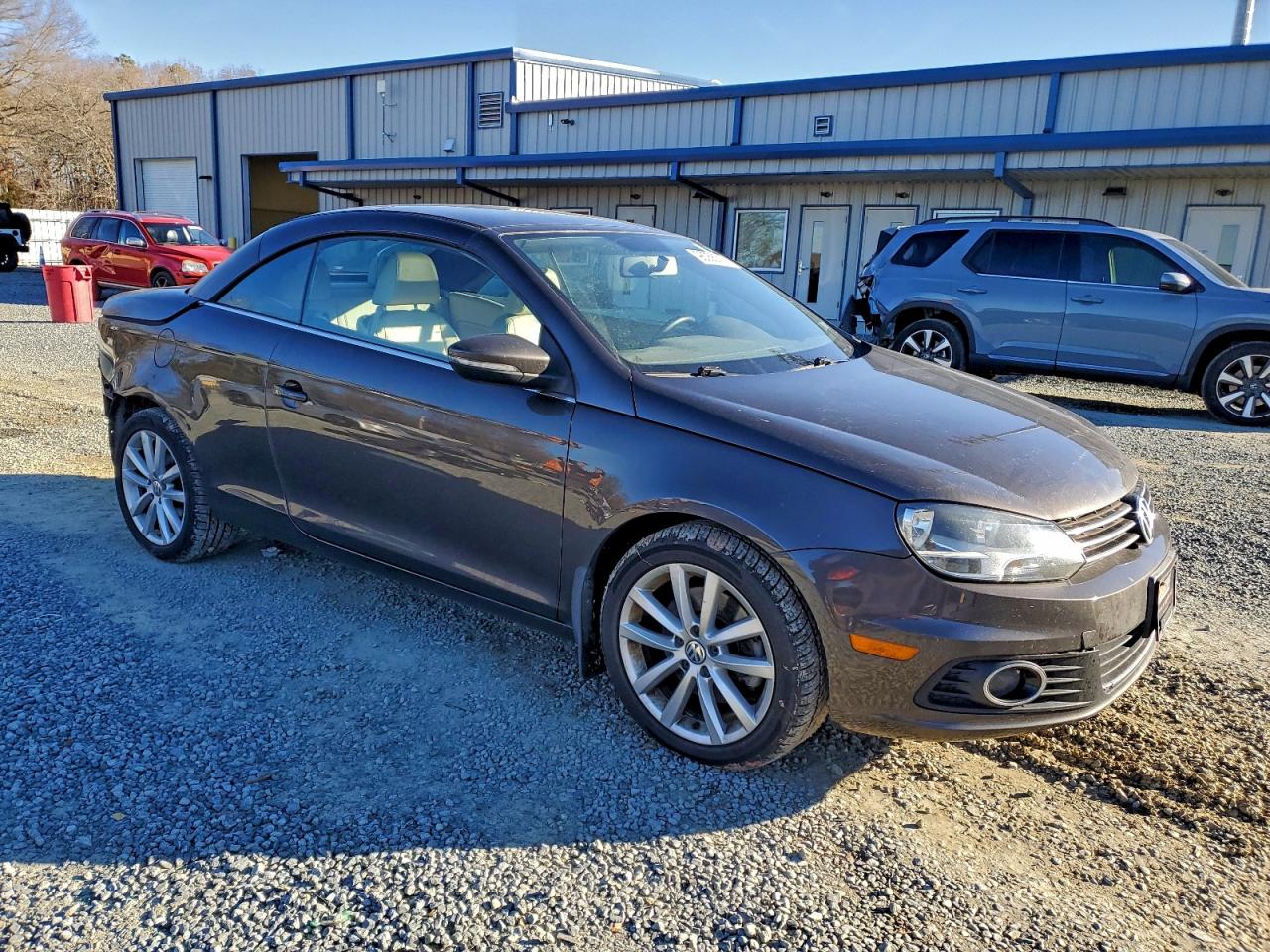 2014 VOLKSWAGEN EOS KOMFORT photo 4