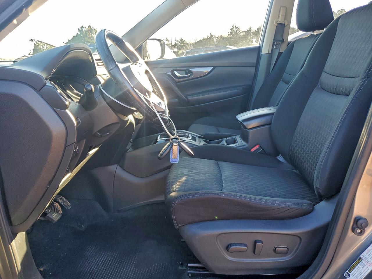 2020 NISSAN ROGUE S photo 7