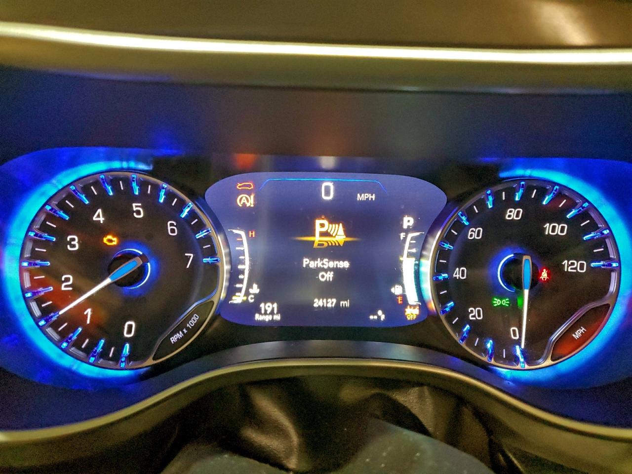 2025 CHRYSLER PACIFICA SELECT photo 9