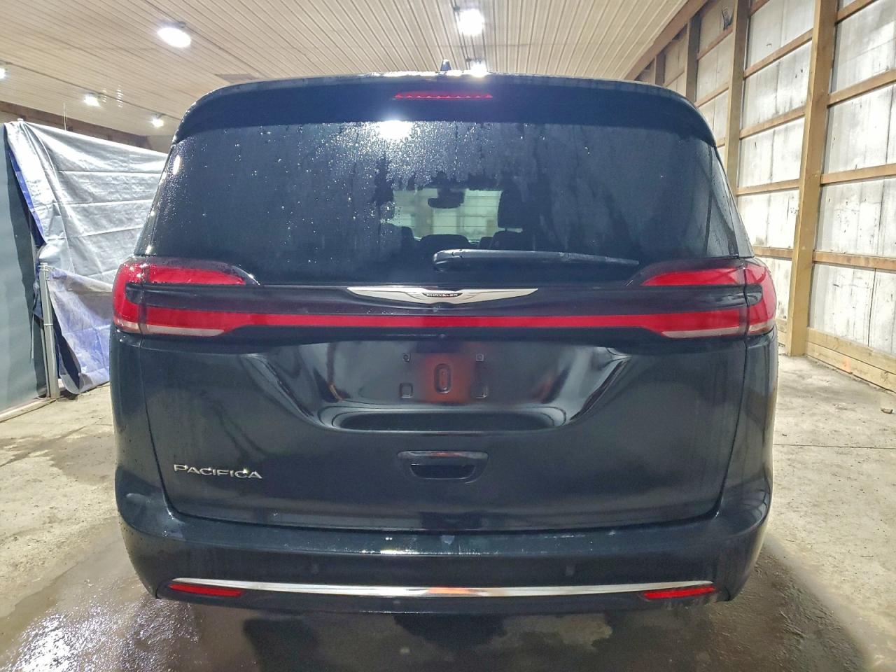 2025 CHRYSLER PACIFICA SELECT photo 6