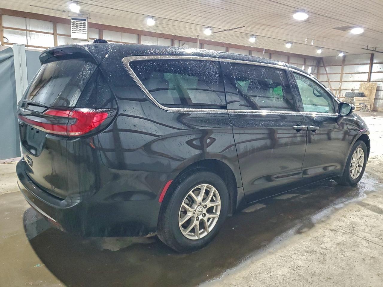 2025 CHRYSLER PACIFICA SELECT photo 3