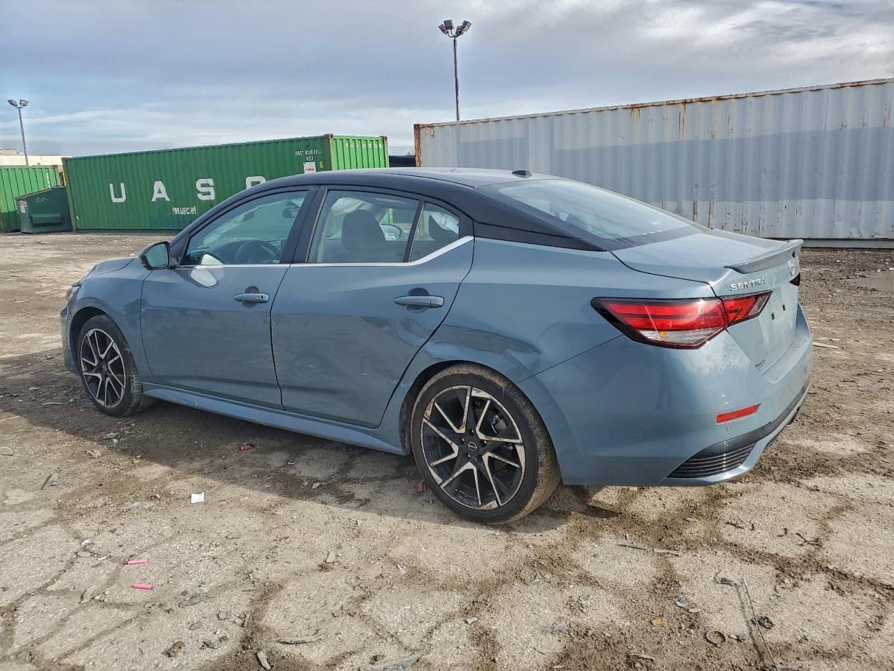 2024 NISSAN SENTRA SR photo 2