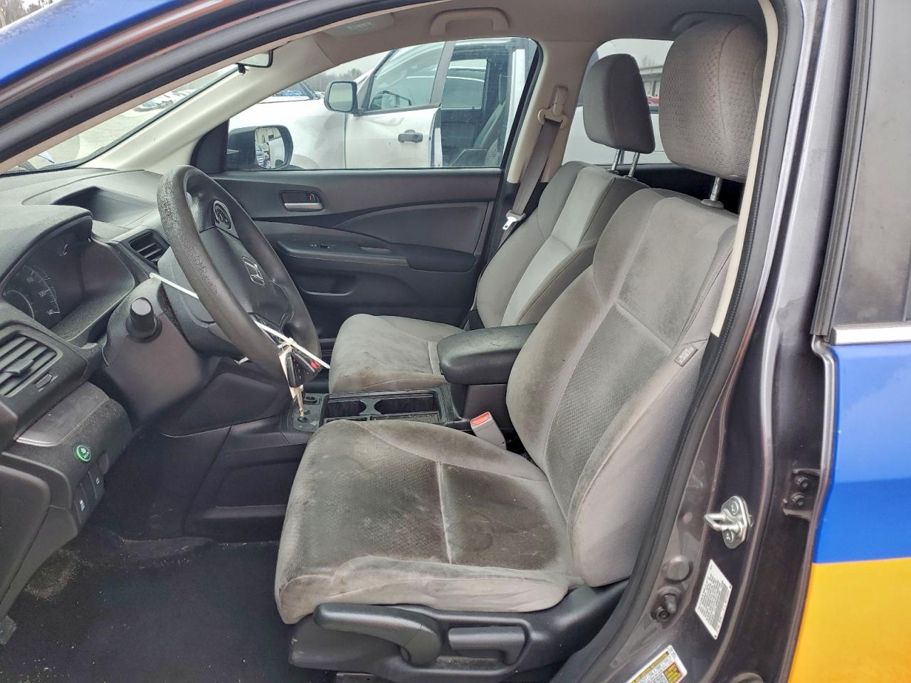 2015 HONDA CR-V LX photo 7
