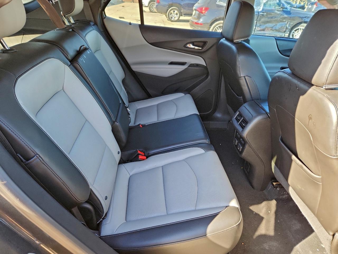 2018 CHEVROLET EQUINOX PREMIER photo 19