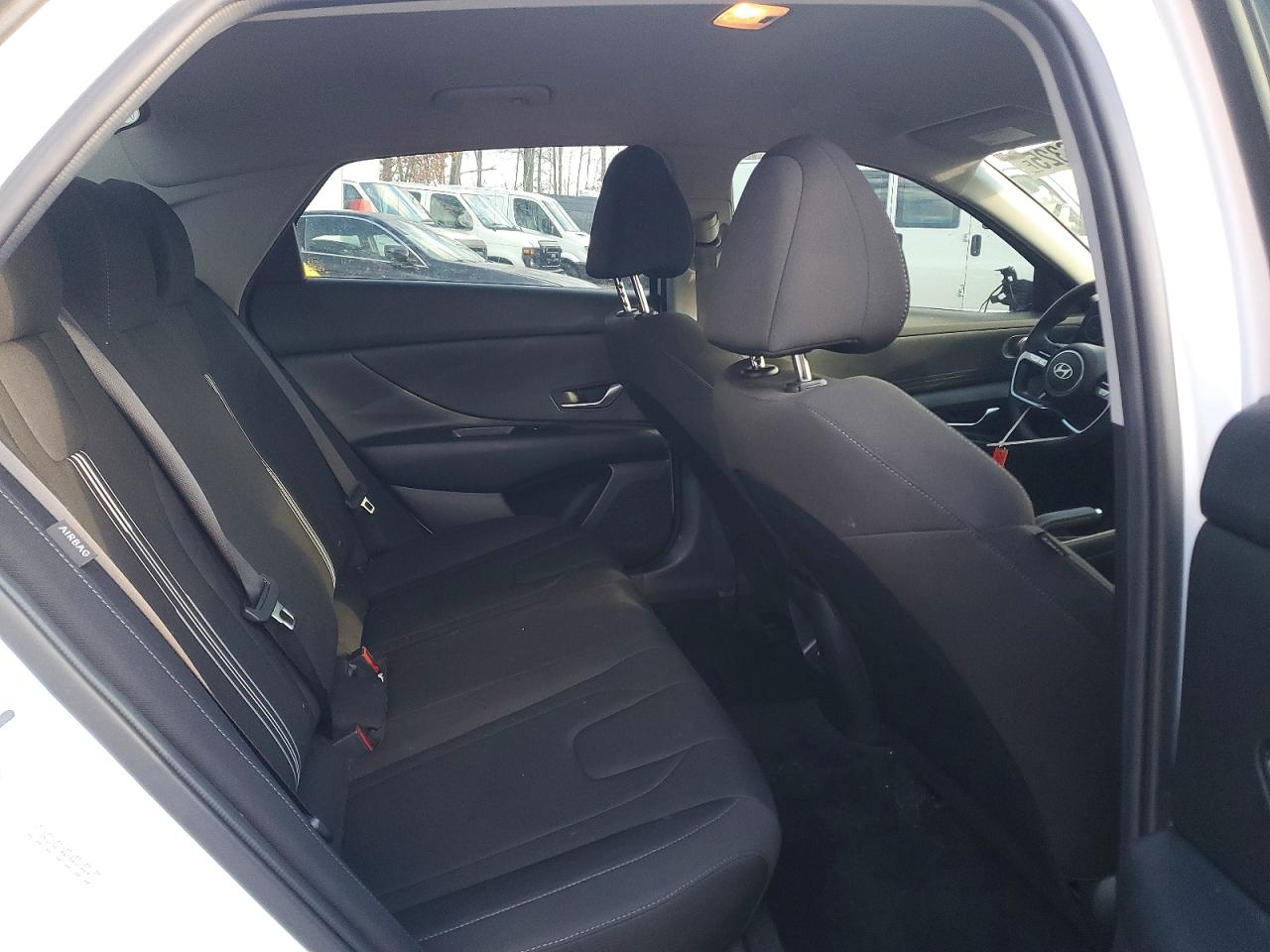 2024 HYUNDAI ELANTRA SEL photo 10