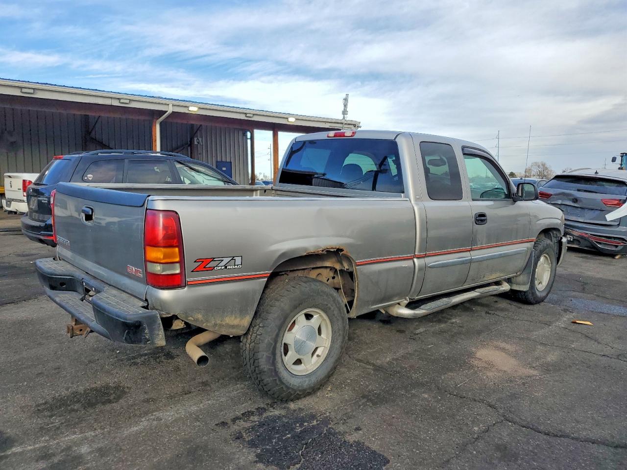 2003 GMC NEW SIERRA K1500 photo 3