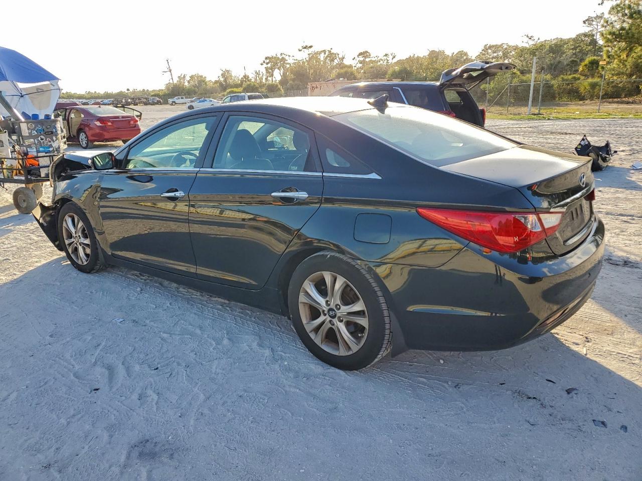 2011 HYUNDAI SONATA SE photo 2