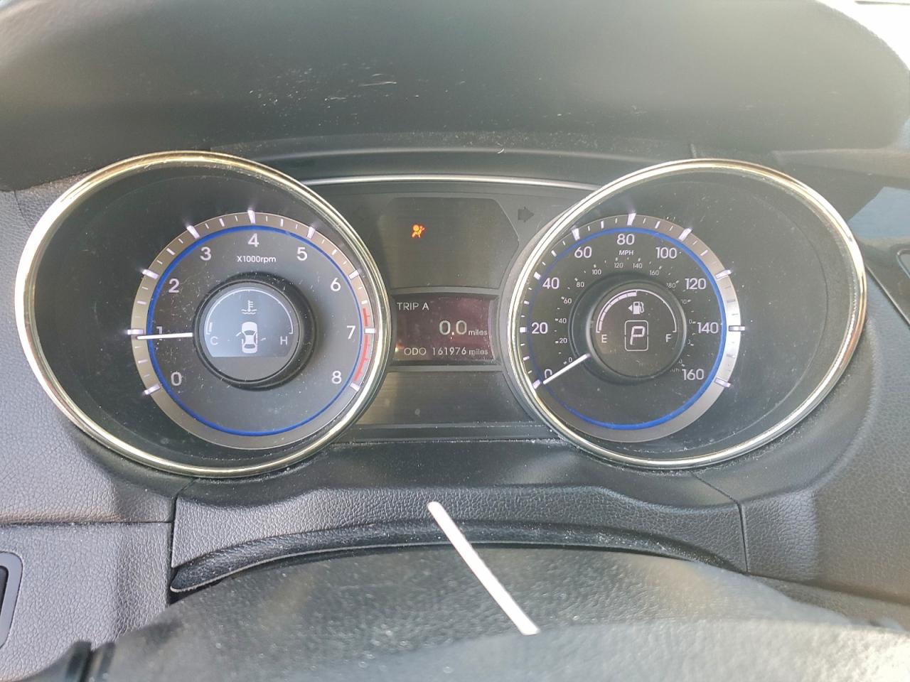 2011 HYUNDAI SONATA SE photo 9