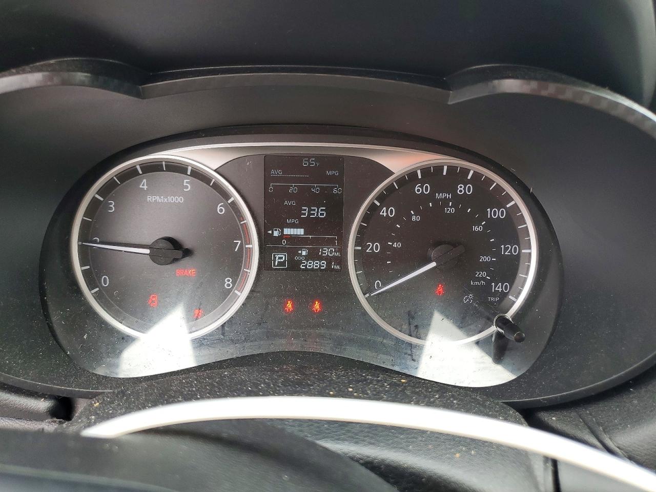 2024 NISSAN VERSA S photo 9