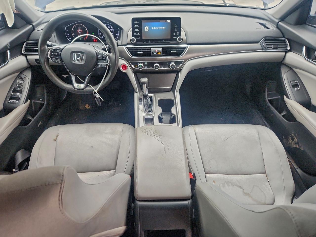 2018 HONDA ACCORD LX photo 8