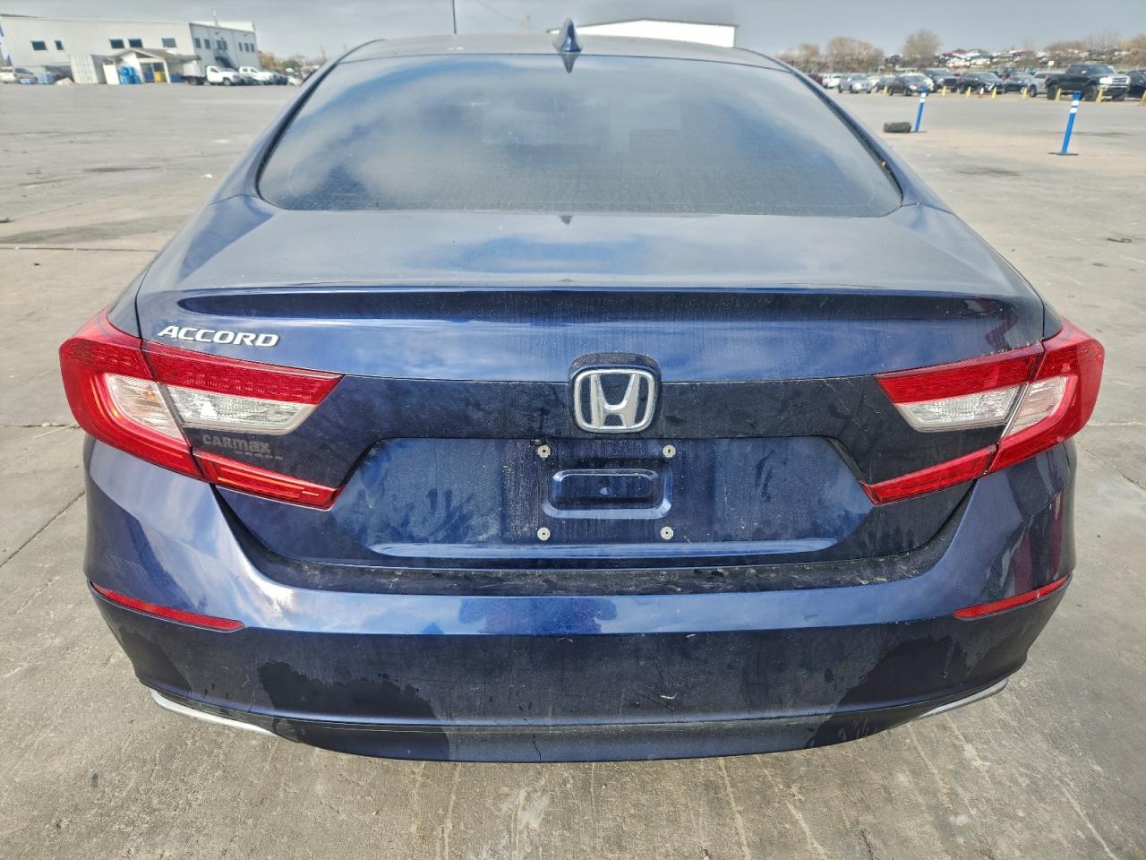 2018 HONDA ACCORD LX photo 6