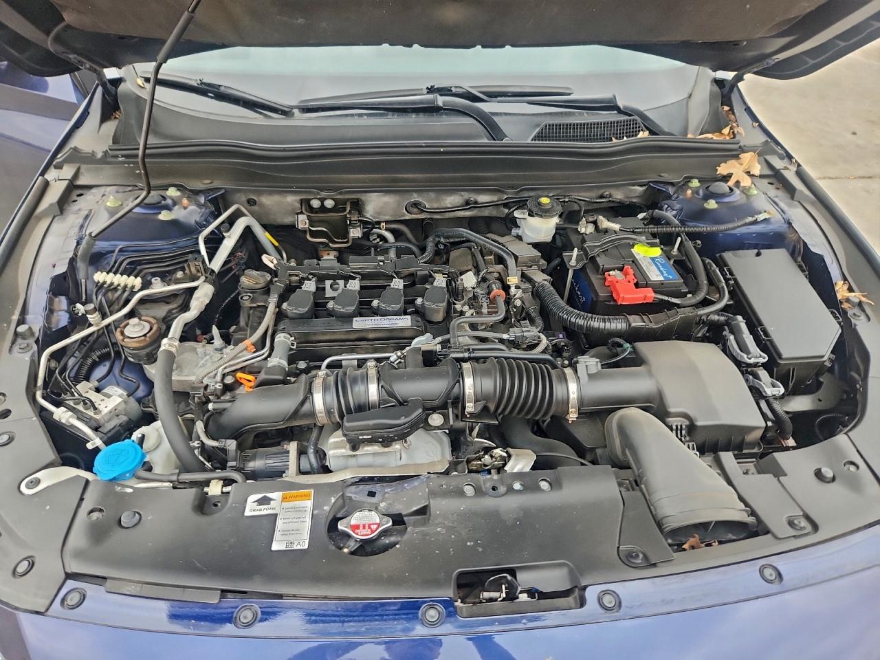 2018 HONDA ACCORD LX photo 11