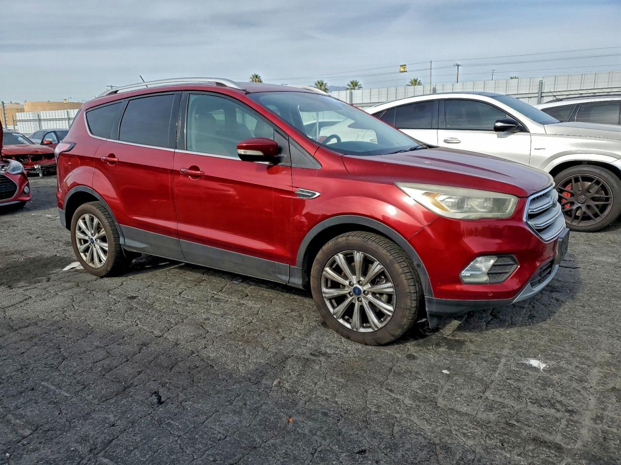 2018 FORD ESCAPE TITANIUM photo 4
