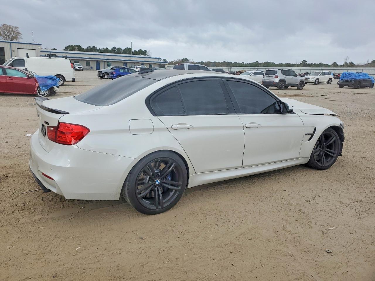 2015 BMW M3 photo 3