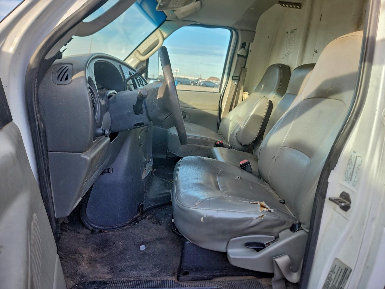 2006 FORD E450 DELIVERY TRUCK photo 7