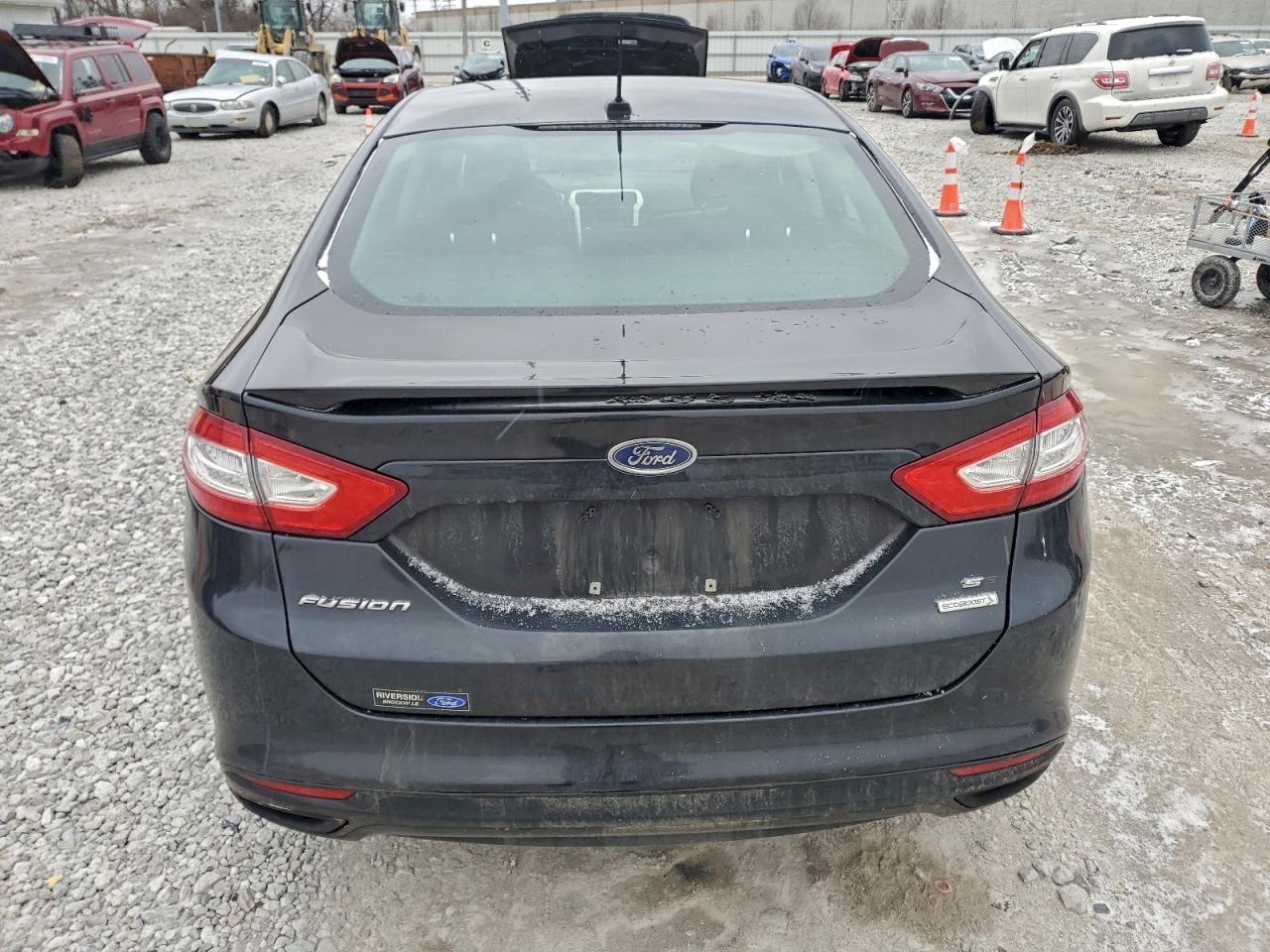 2013 FORD FUSION SE photo 6