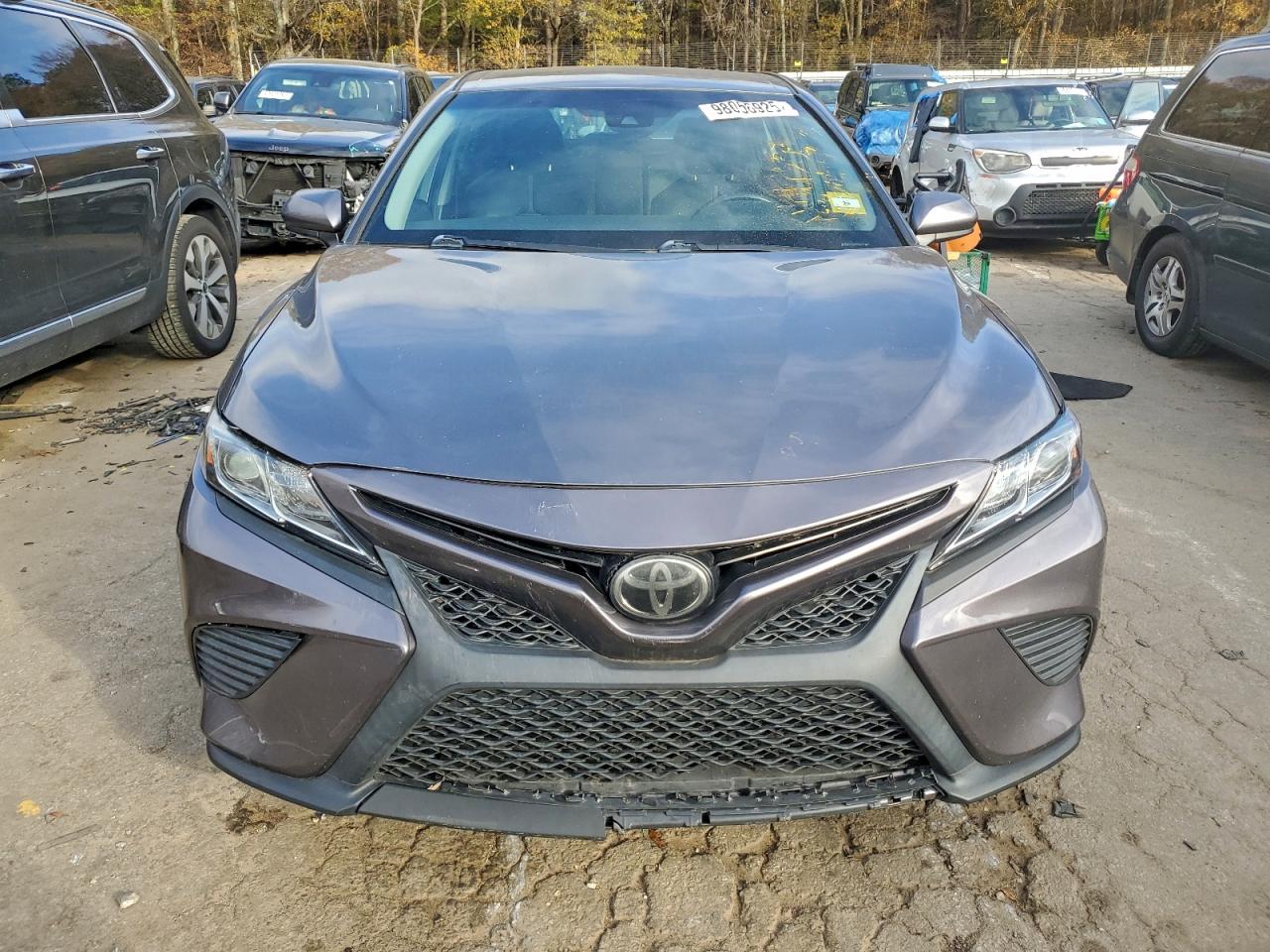2018 TOYOTA CAMRY L photo 5
