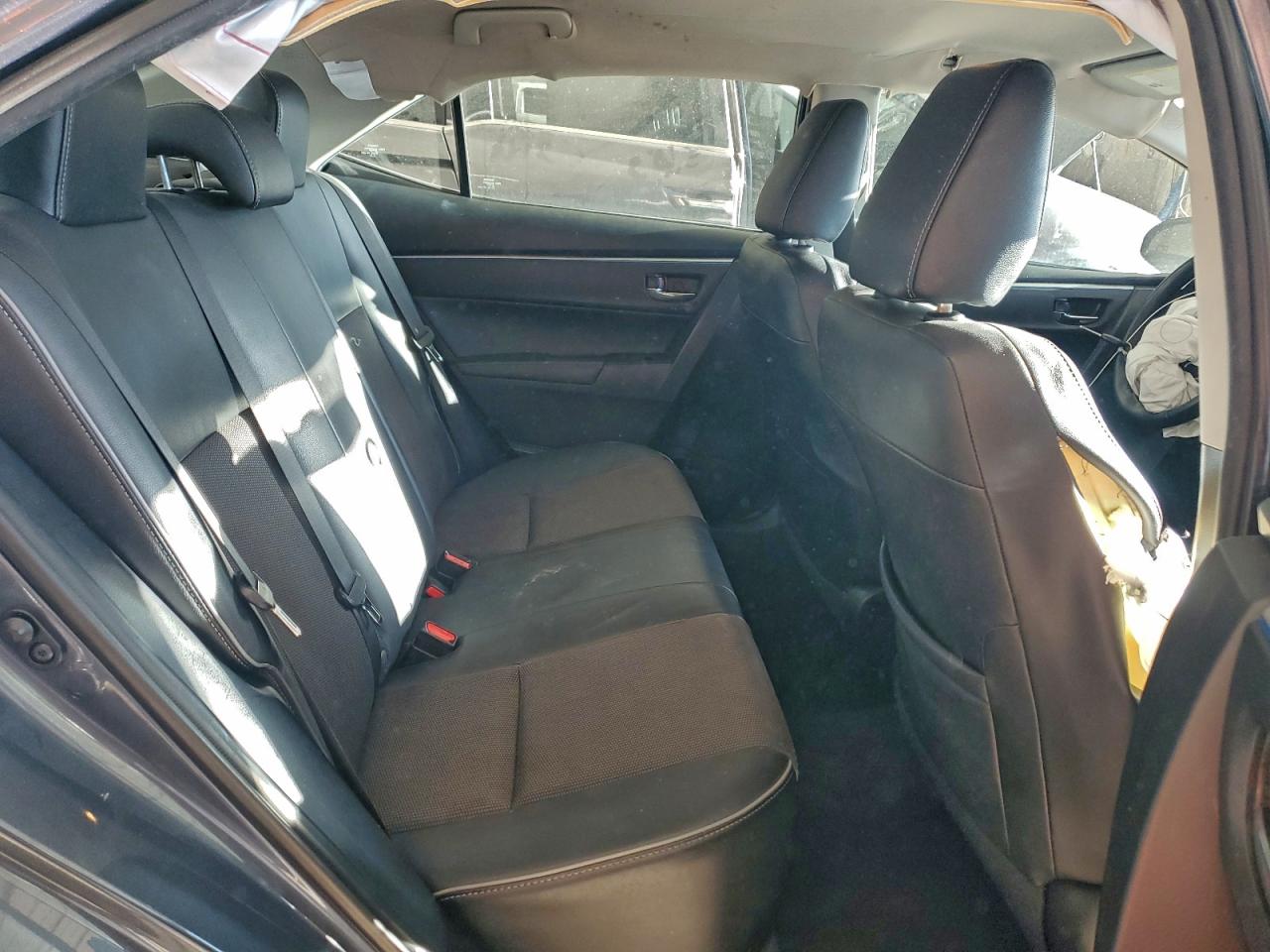 2014 TOYOTA COROLLA L photo 10