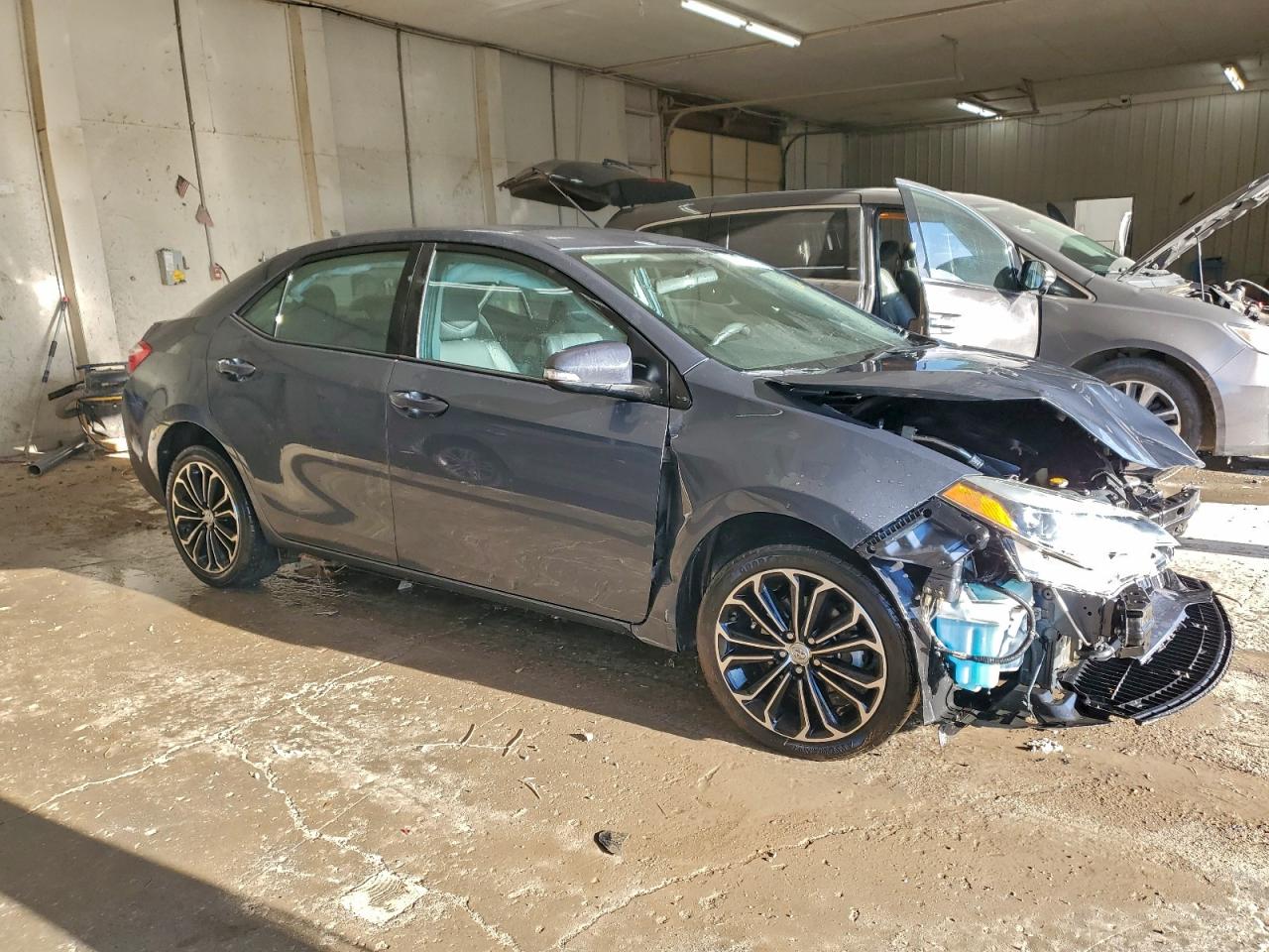 2014 TOYOTA COROLLA L photo 4
