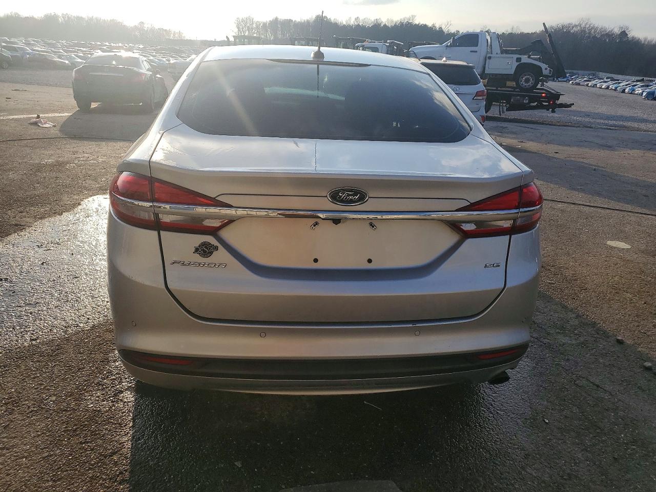 2018 FORD FUSION SE photo 6