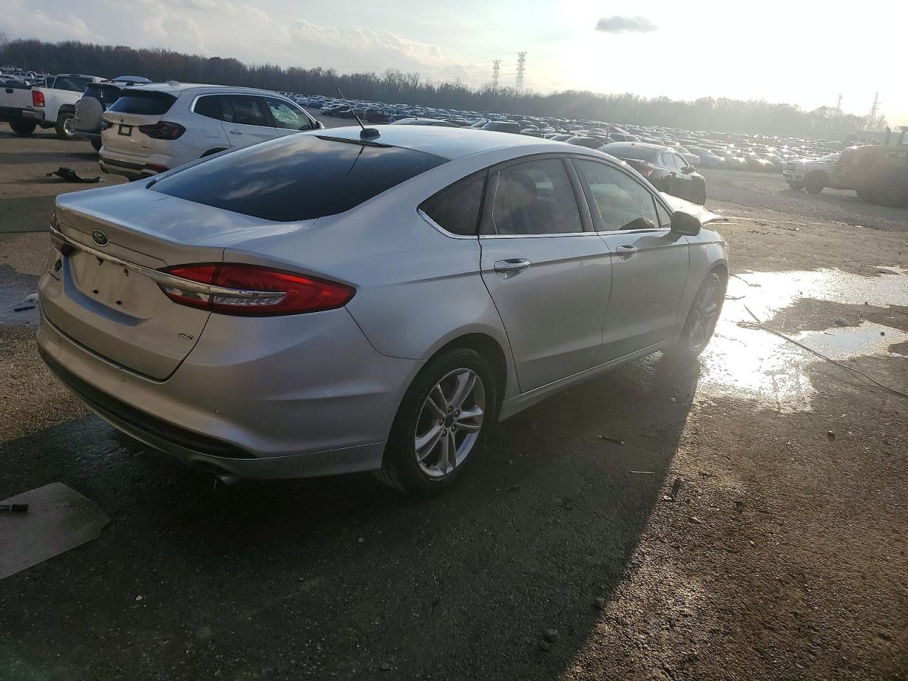 2018 FORD FUSION SE photo 3