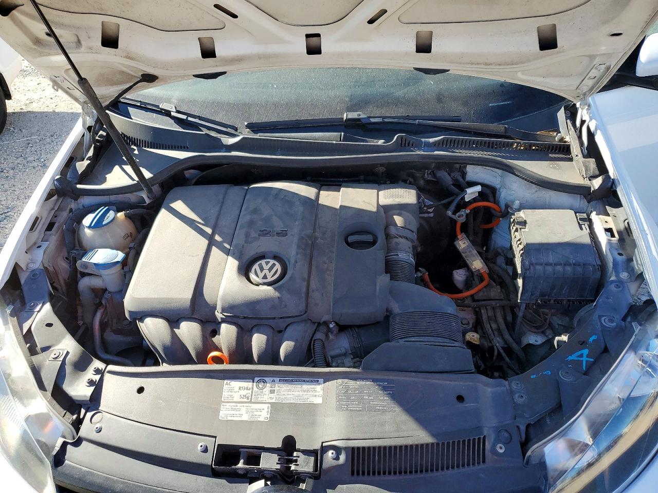 2011 VOLKSWAGEN GOLF photo 11