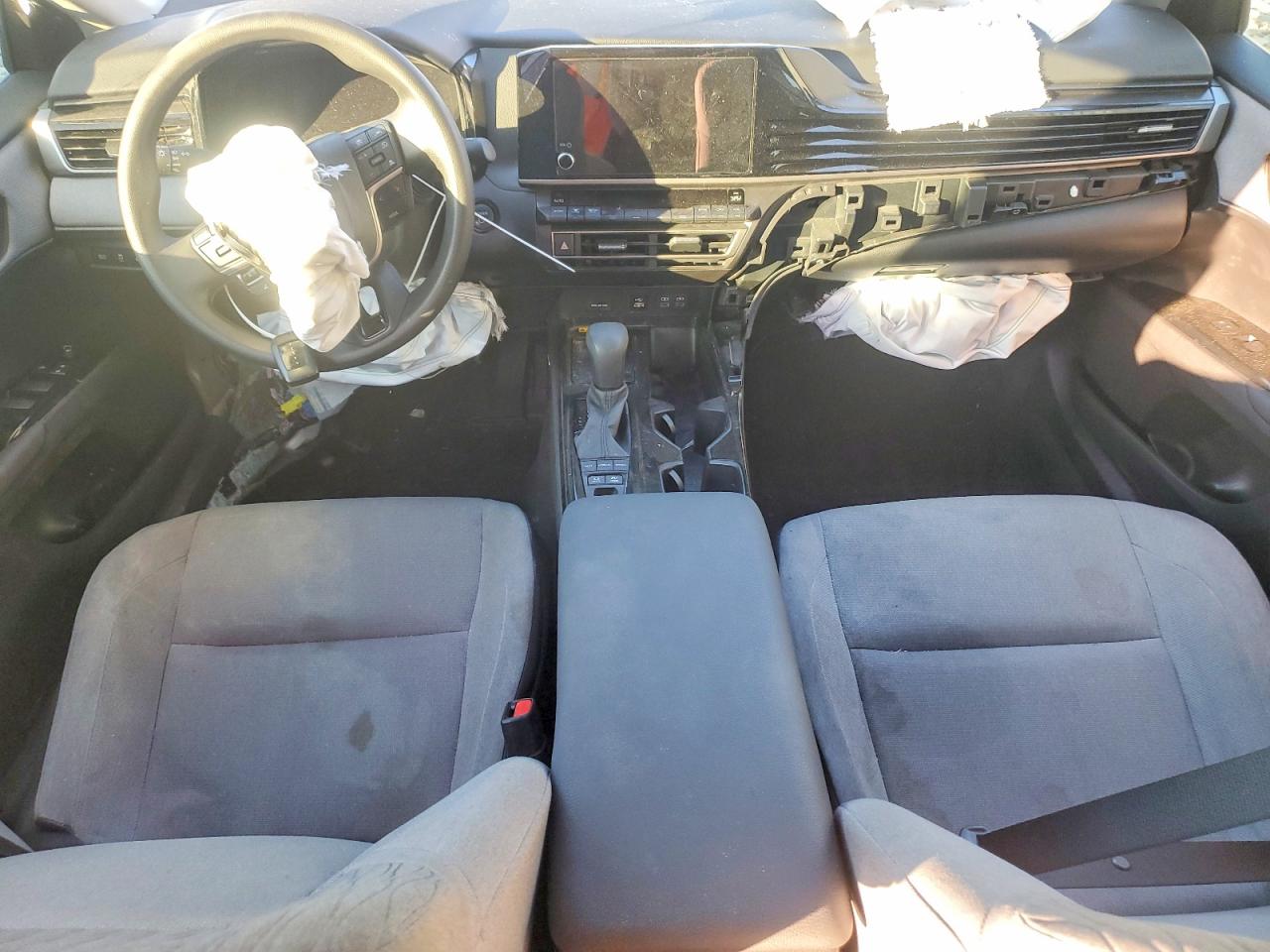 2025 TOYOTA CAMRY XSE photo 8