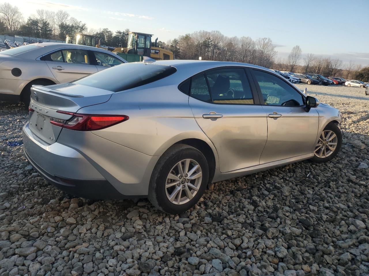 2025 TOYOTA CAMRY XSE photo 3