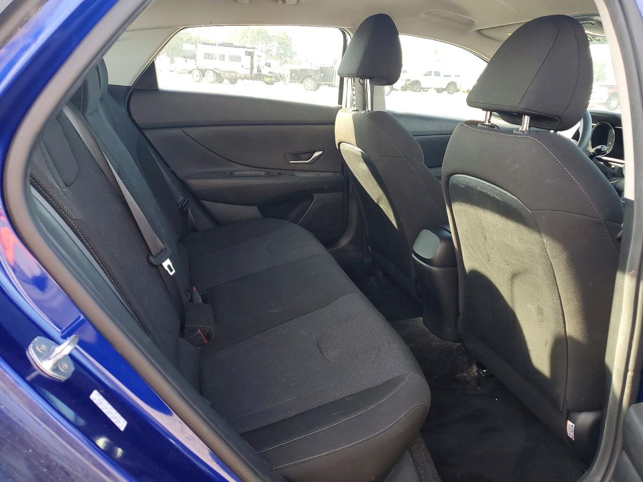 2021 HYUNDAI ELANTRA SE photo 10