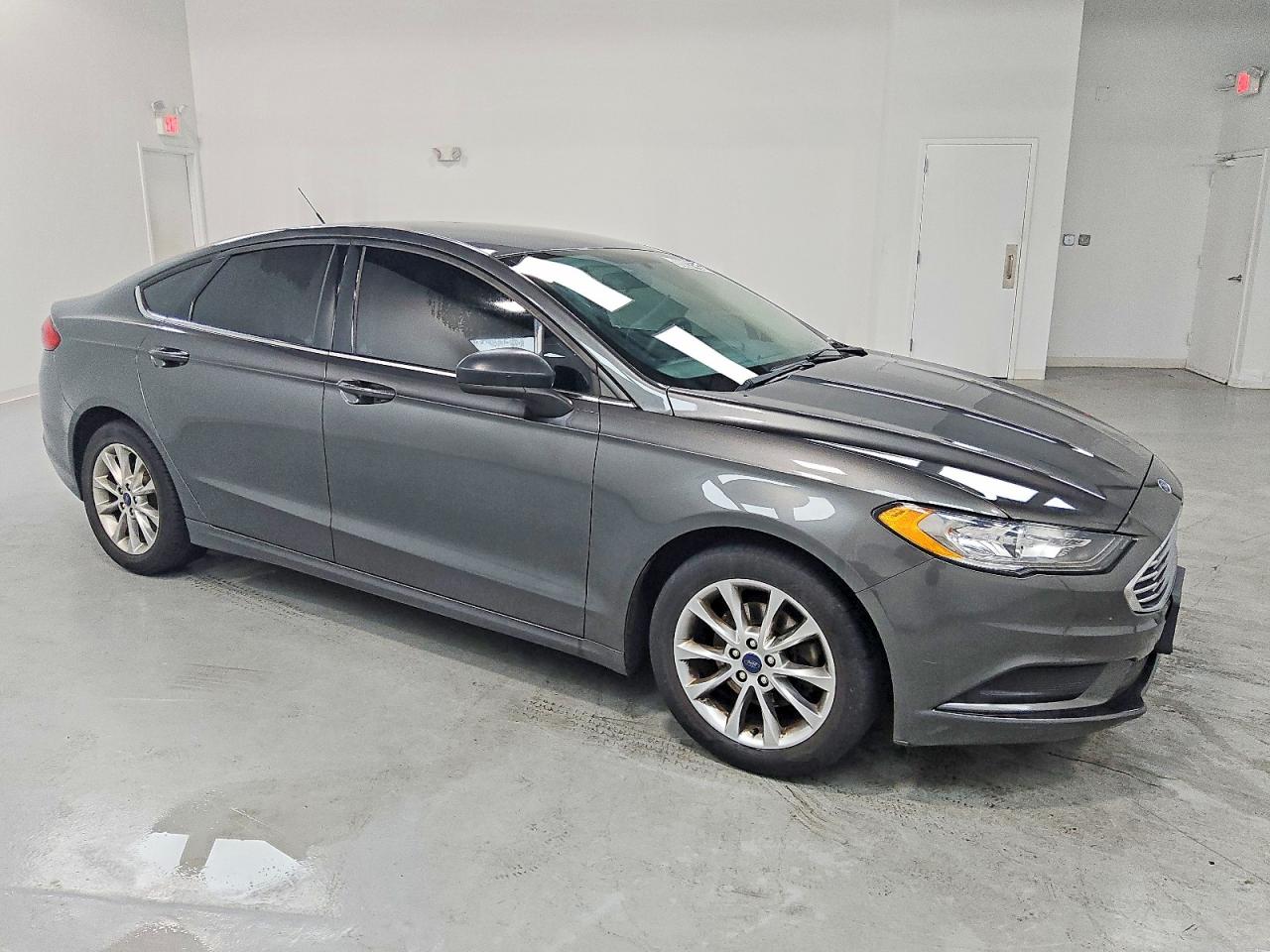 2017 FORD FUSION SE photo 4