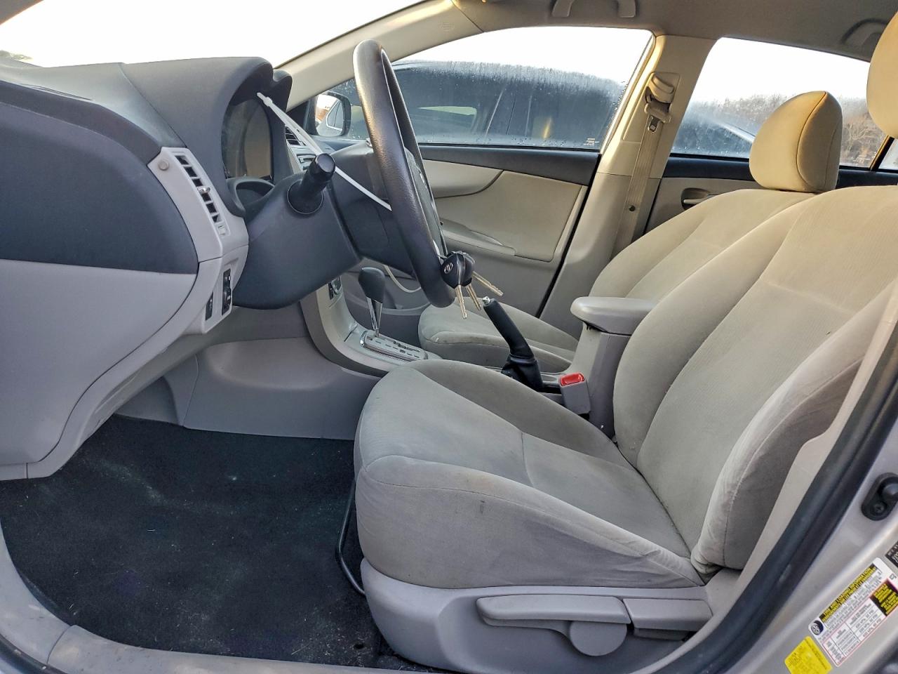 2012 TOYOTA COROLLA BASE photo 7