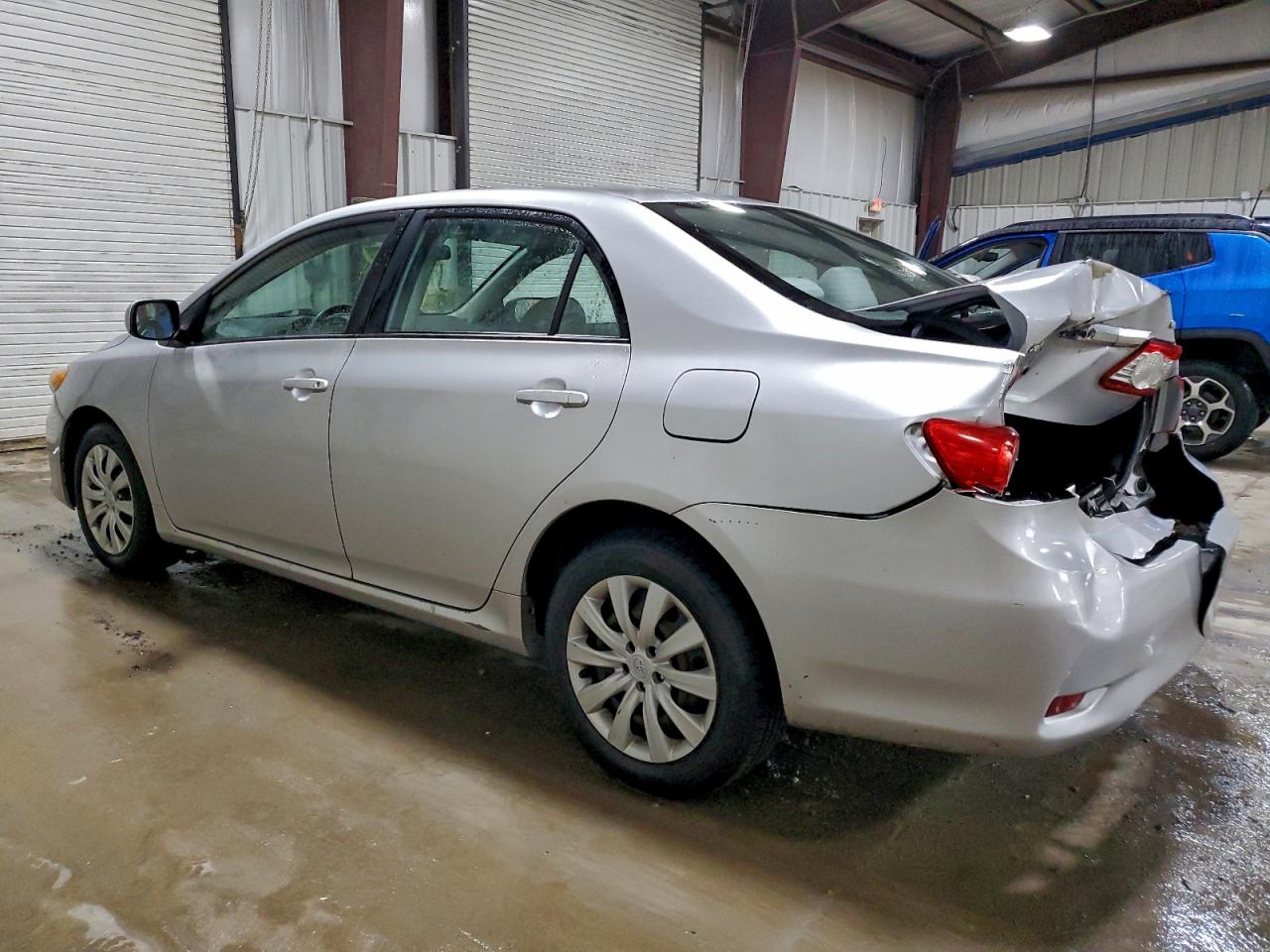 2012 TOYOTA COROLLA BASE photo 2