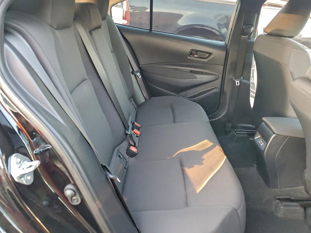 2024 TOYOTA COROLLA LE photo 10