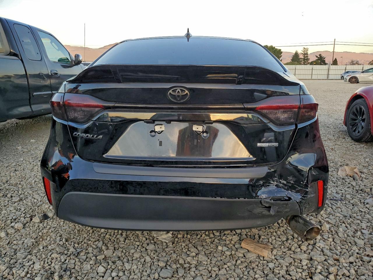 2024 TOYOTA COROLLA LE photo 6